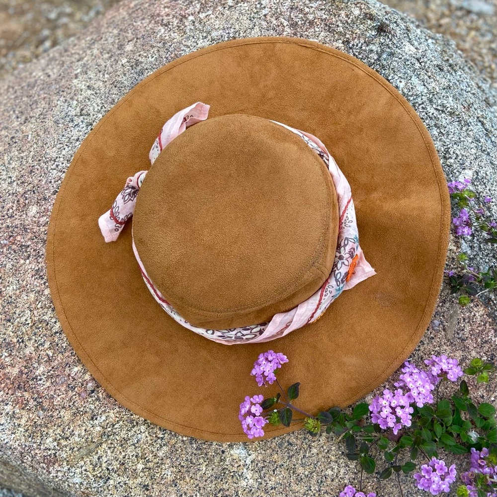 HAT SUN Vegan Suede Floppy Sun Hat in Dark Camel